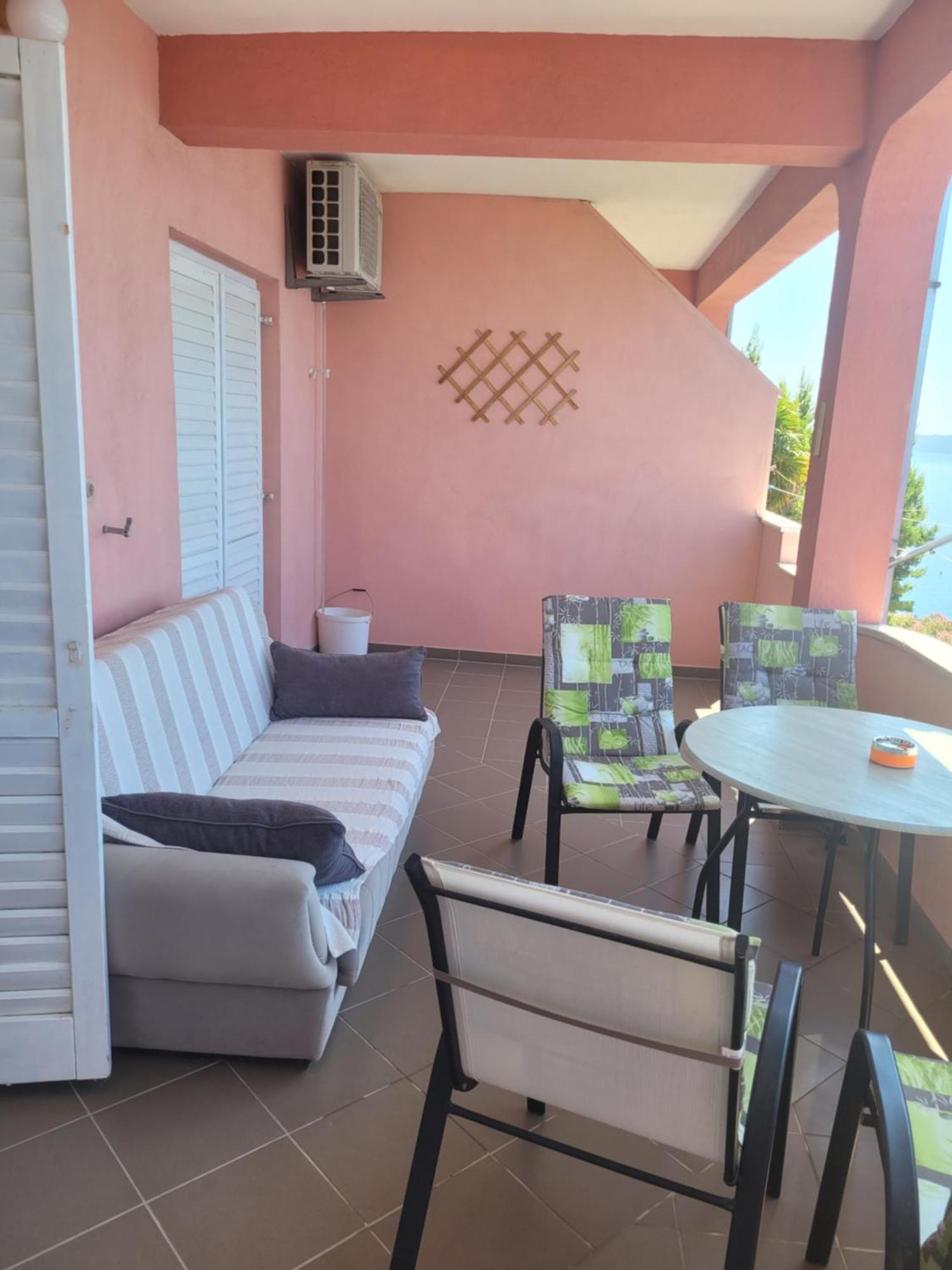 Apartments Coko Omiš Rom bilde