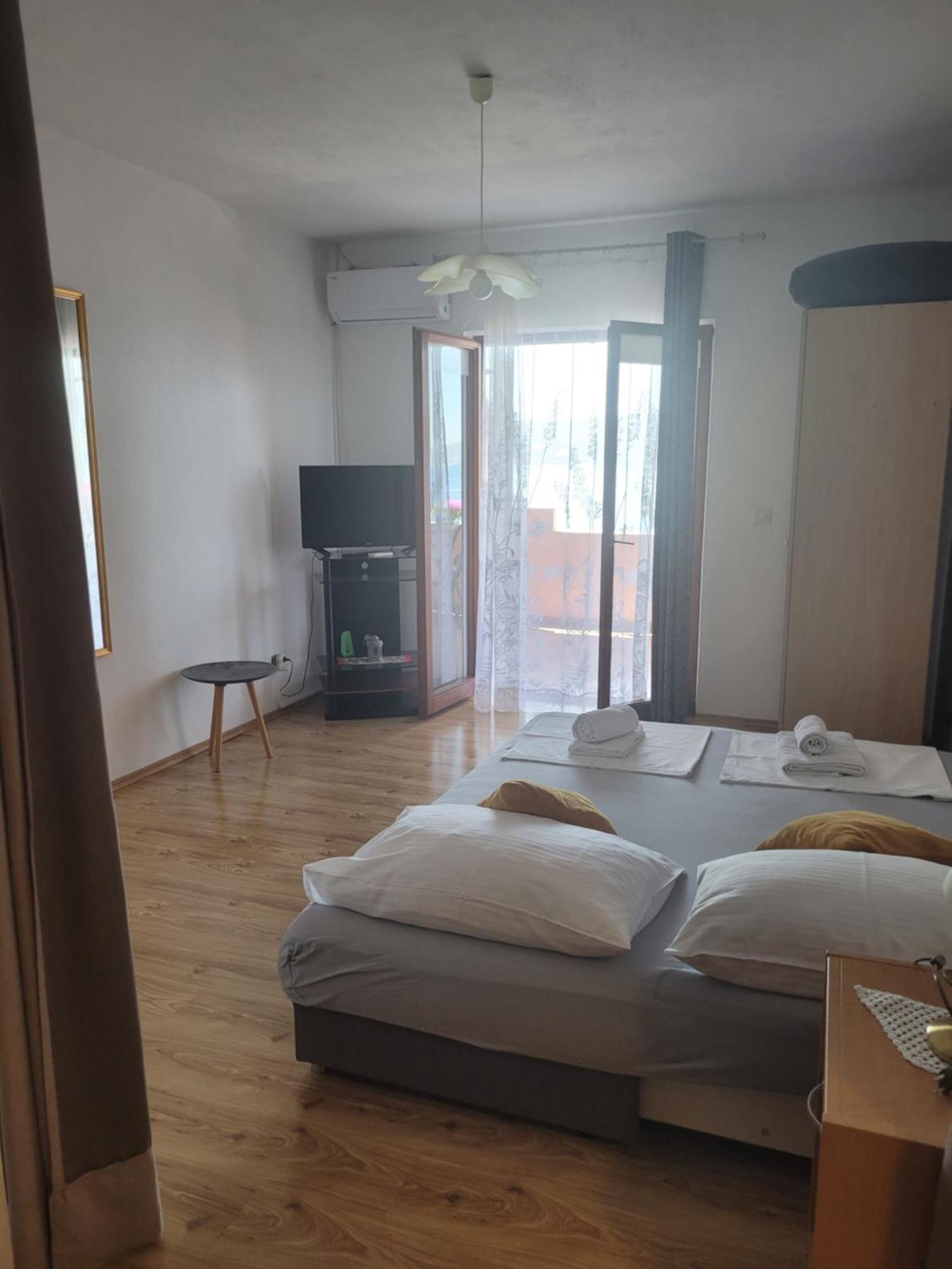 Apartments Coko Omiš Rom bilde