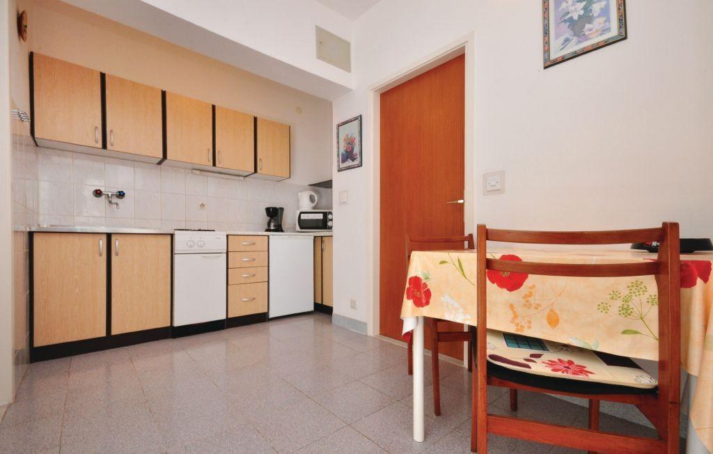 Apartments Coko Omiš Eksteriør bilde