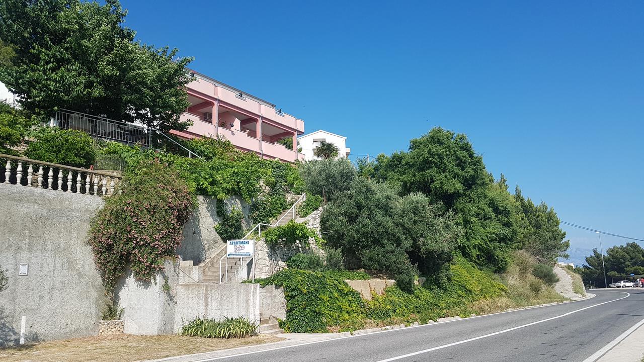 Apartments Coko Omiš Eksteriør bilde